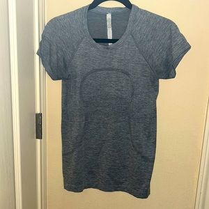 Lululemon size 6 grey swiftly tech shirt